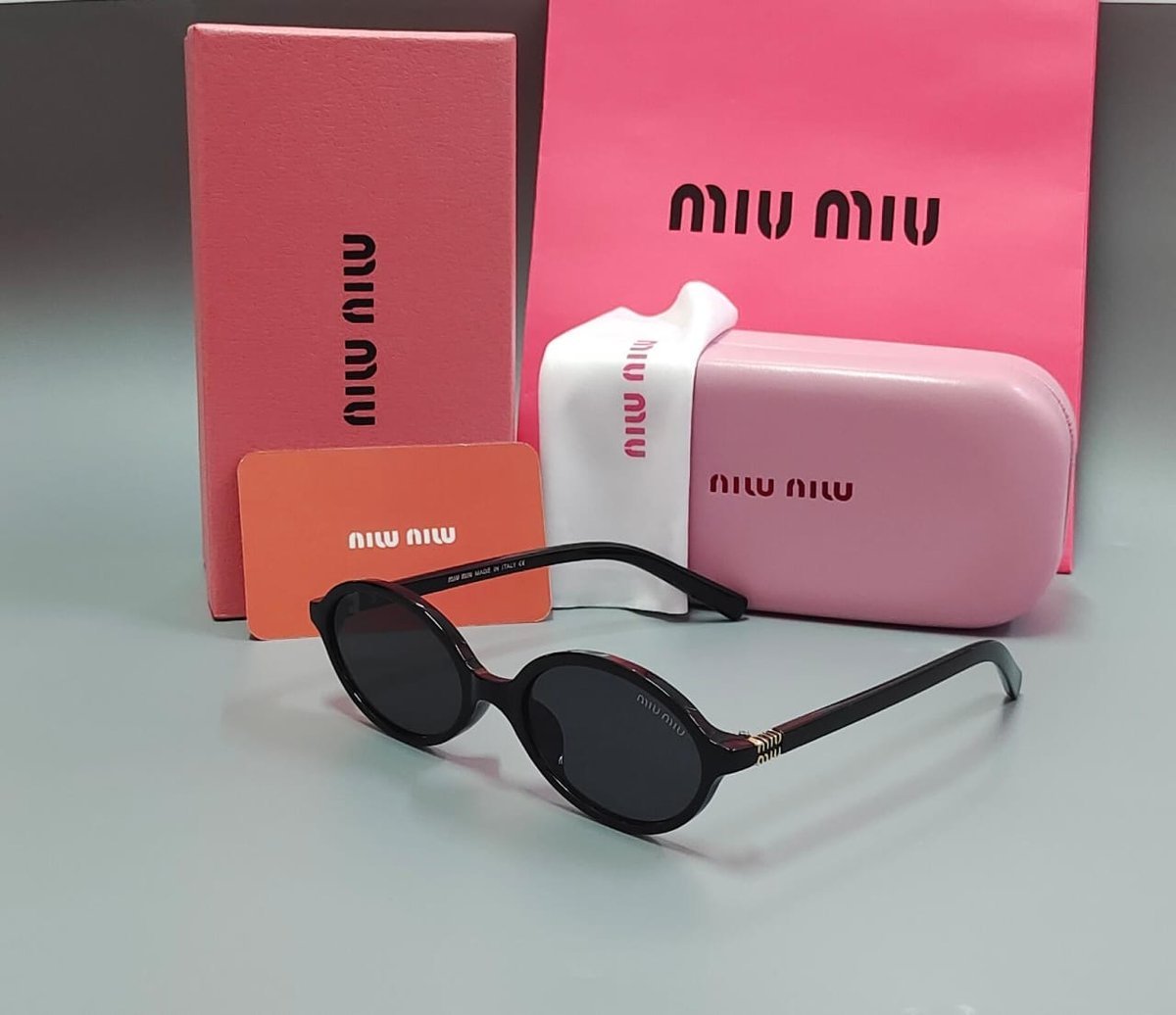 نظاره miumiu لون اسود
