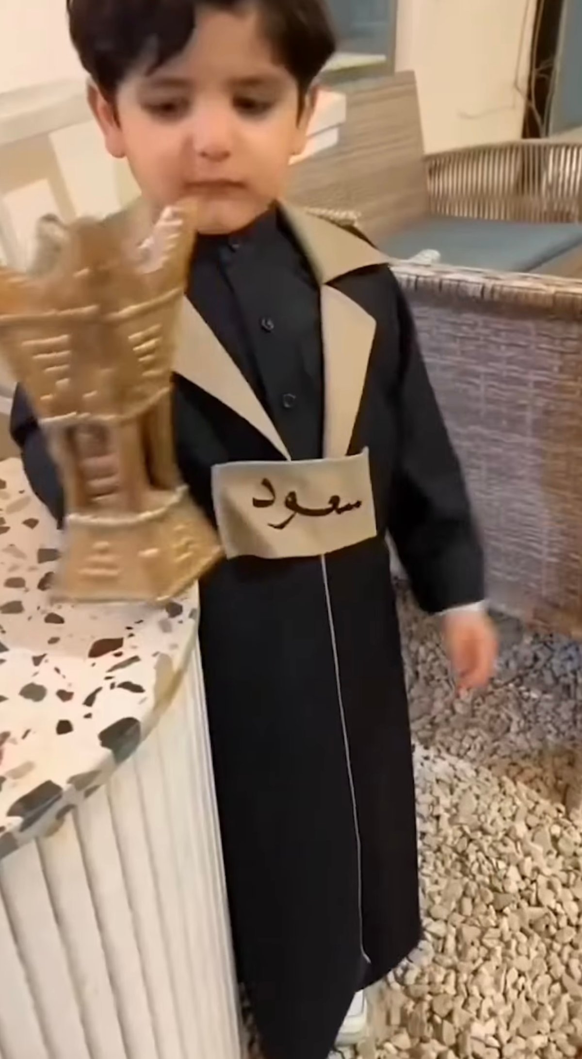 دقله العيد بالاسم لون اسود