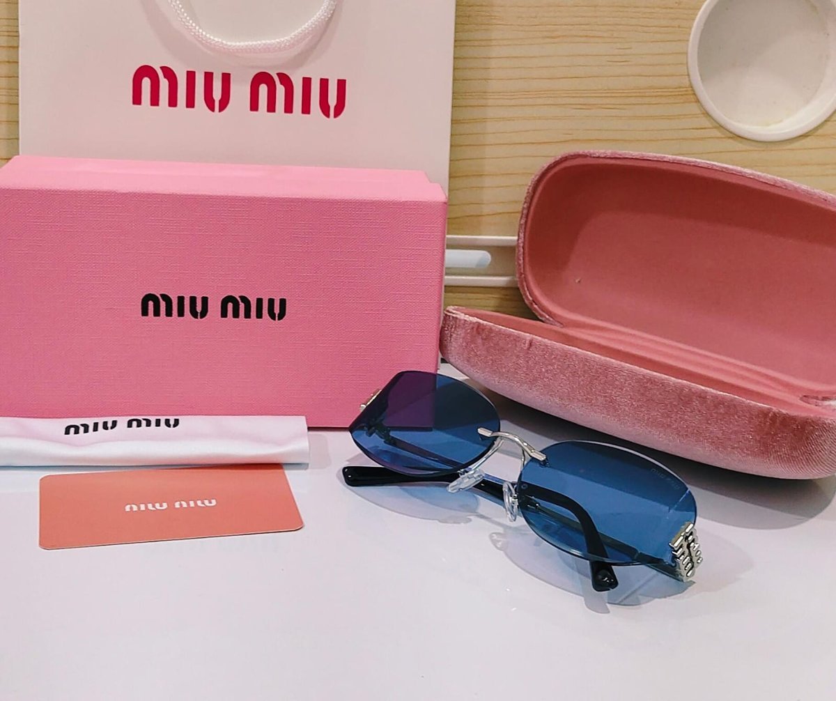 نظاره ماركه miumiu