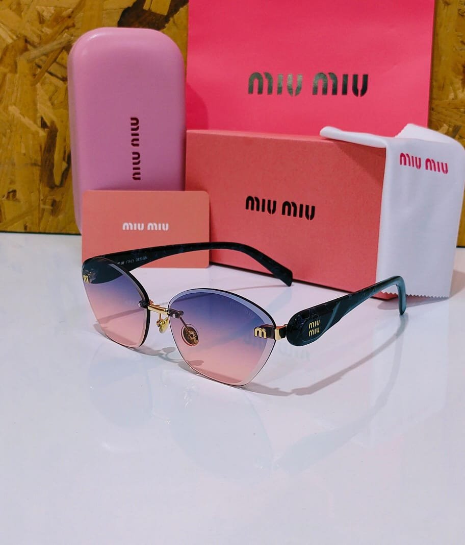 نظاره miumiu