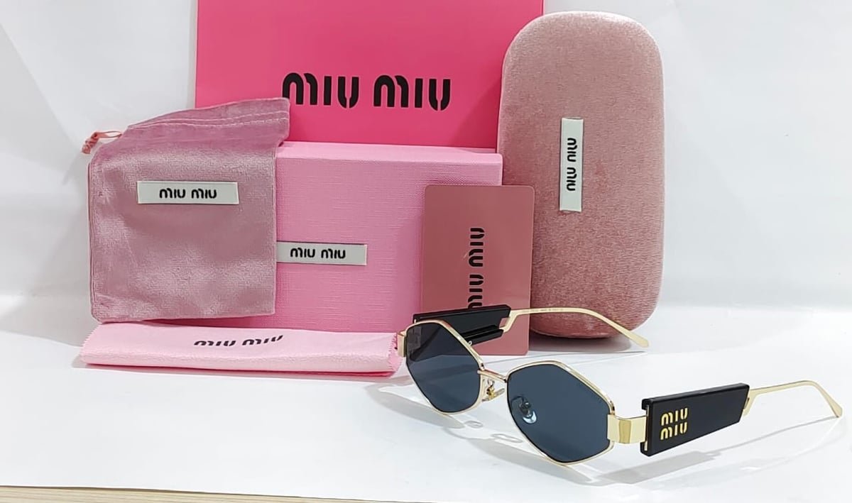 نظاره miumiu