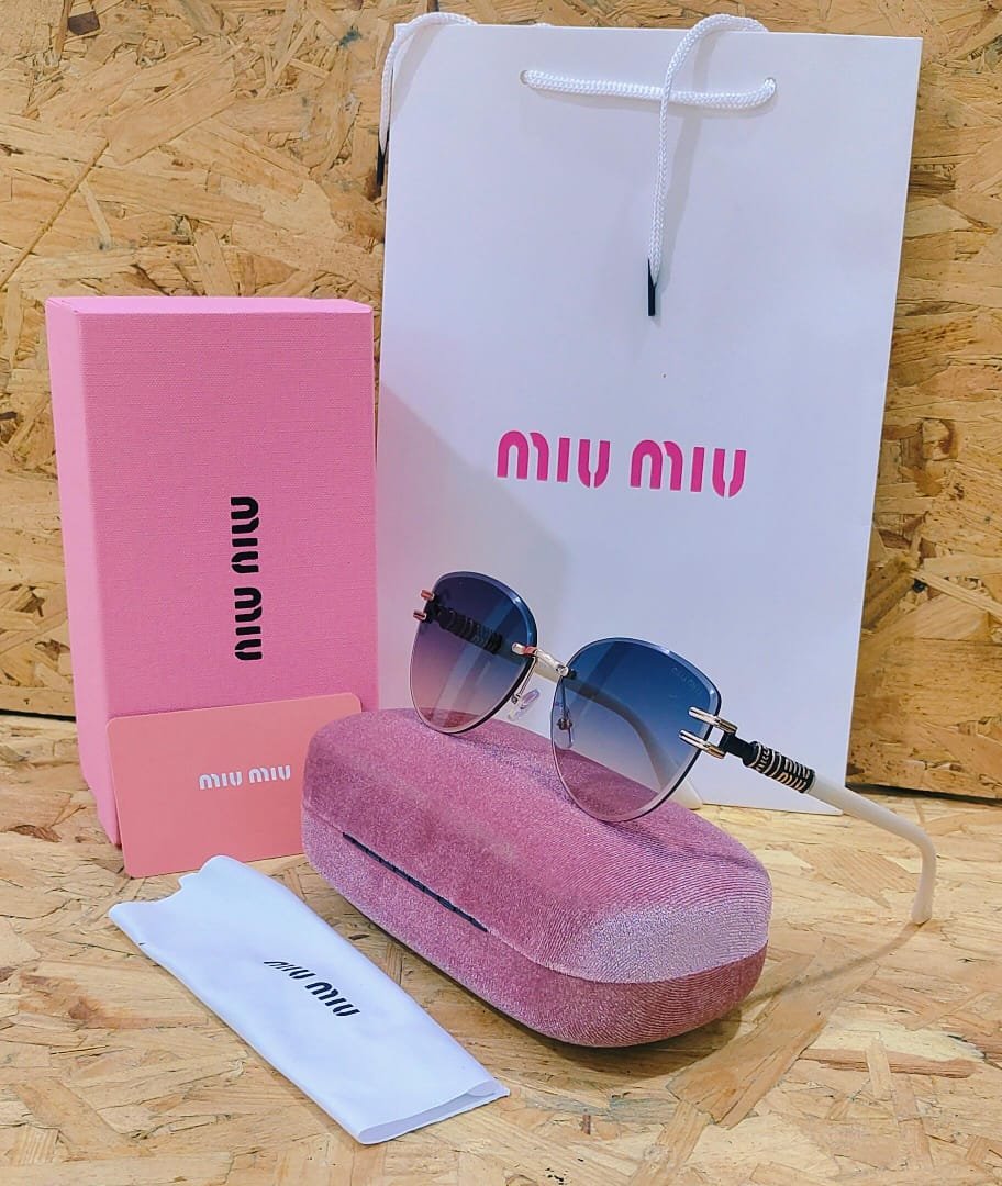 نظاره ماركه miumiu