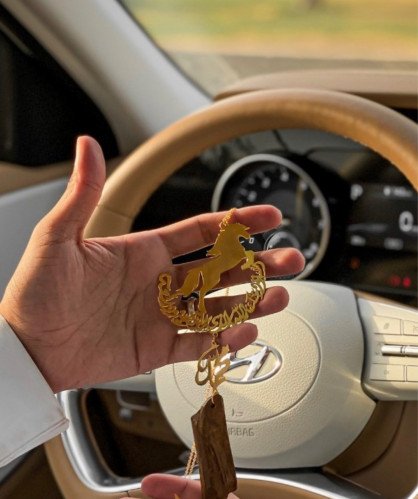تعليقه الحصان مع كسره العود